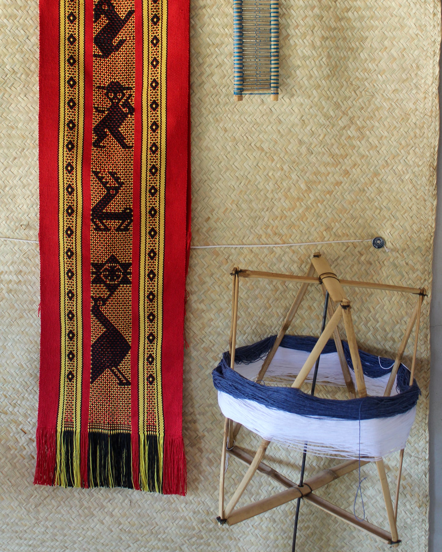 Camino de Mesa - Rojo + Negro + Amarillo