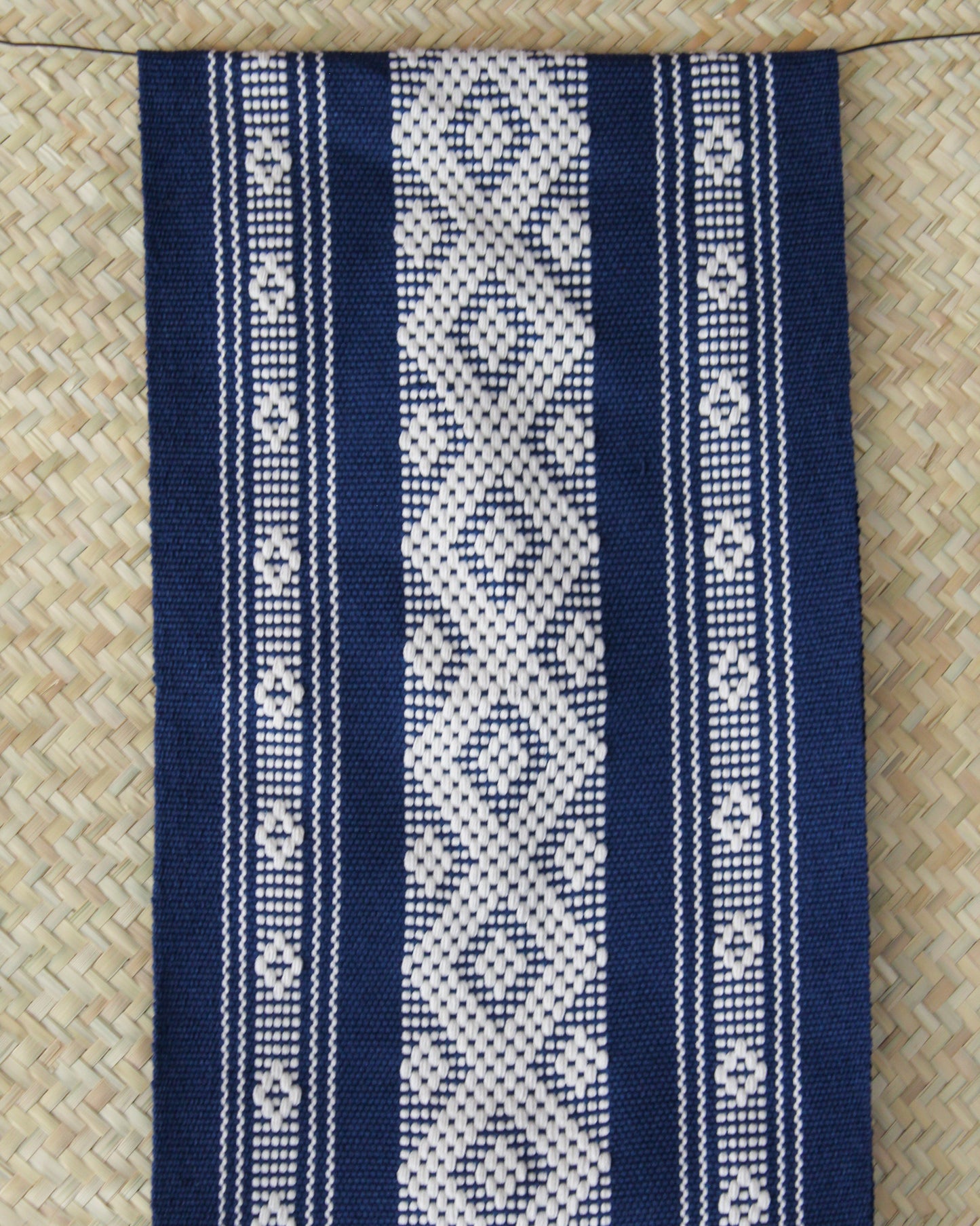 Camino de Mesa - Natural + Azul Navy