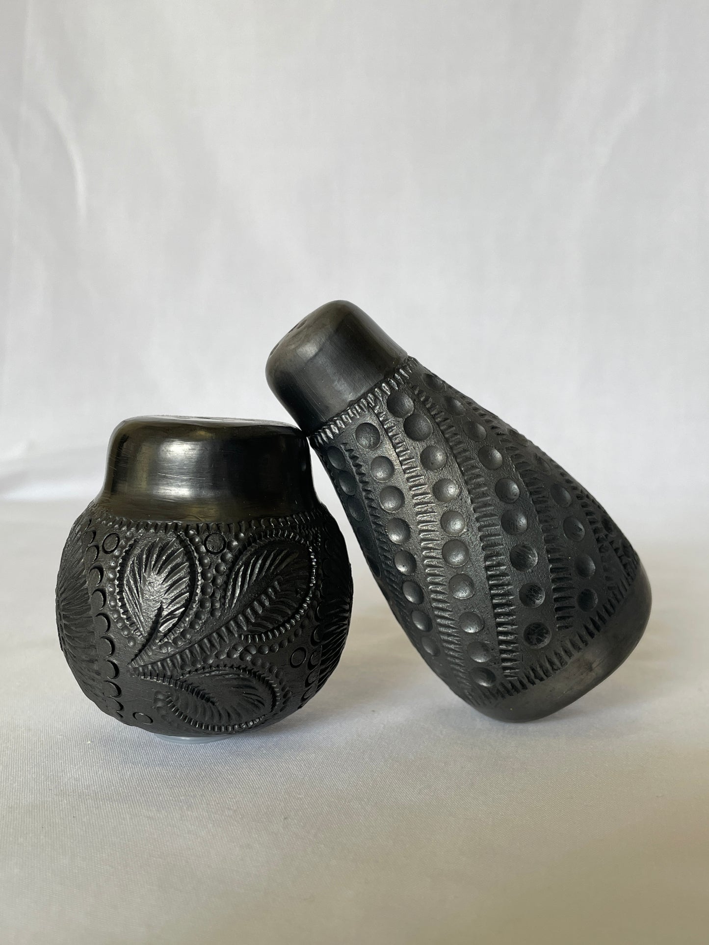 Salt & Pepper Shaker Set (2 pcs)